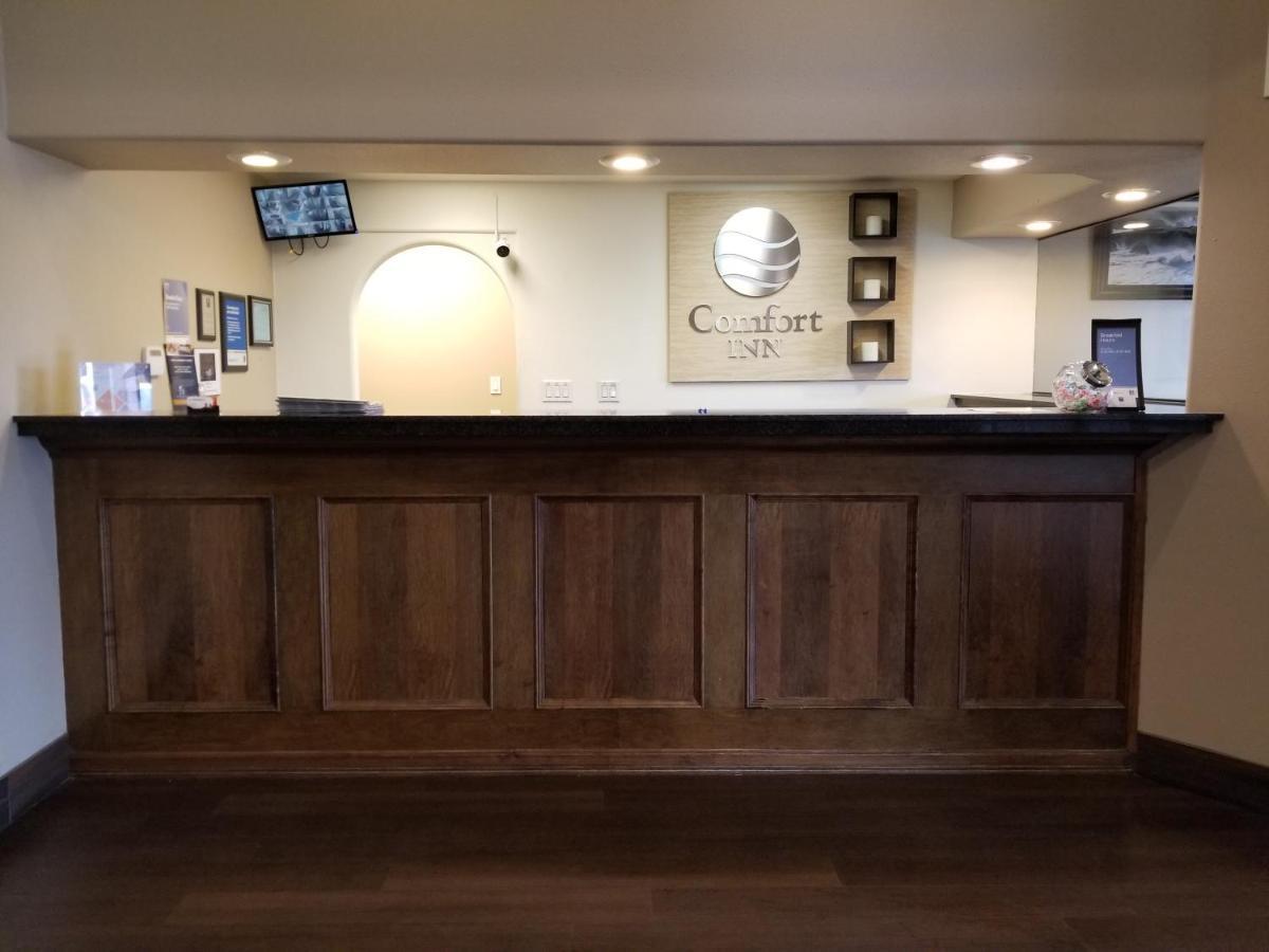 Comfort Inn Lethbridge Exterior foto